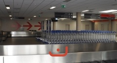 Zwiedzanie lotniska w Modlinie
